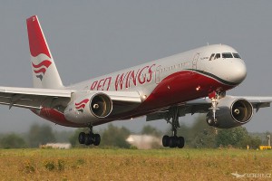 large_800px-red_wings_airlines_tupolev_tu-204-100.jpg